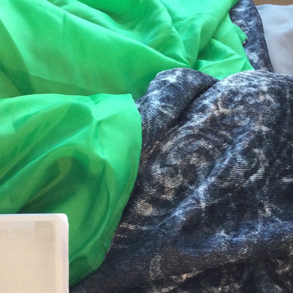 Harry Potter Cloak of Invisibility. - Picture 6 of 8